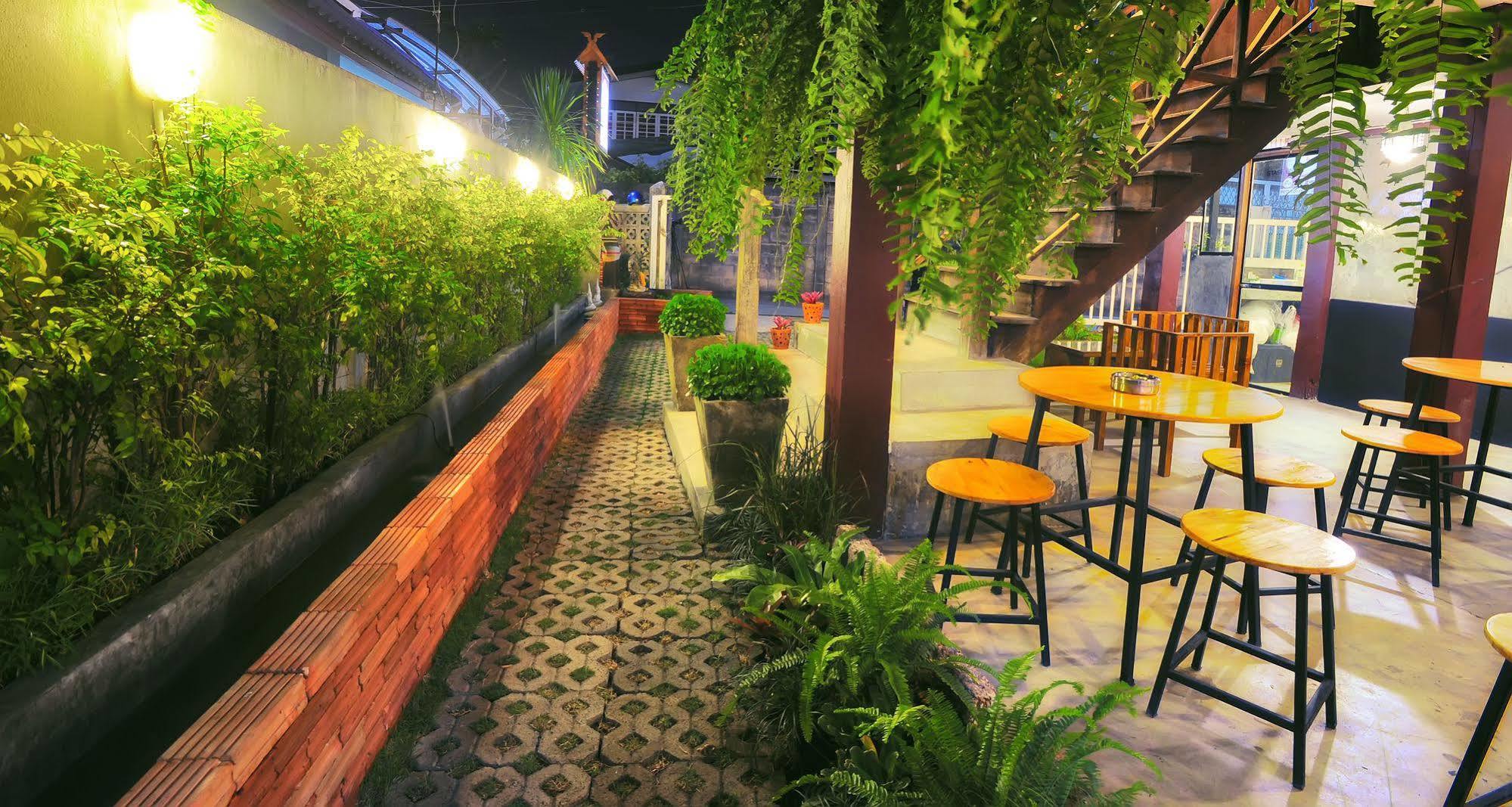 Manon Hostel Chiang Mai Eksteriør billede